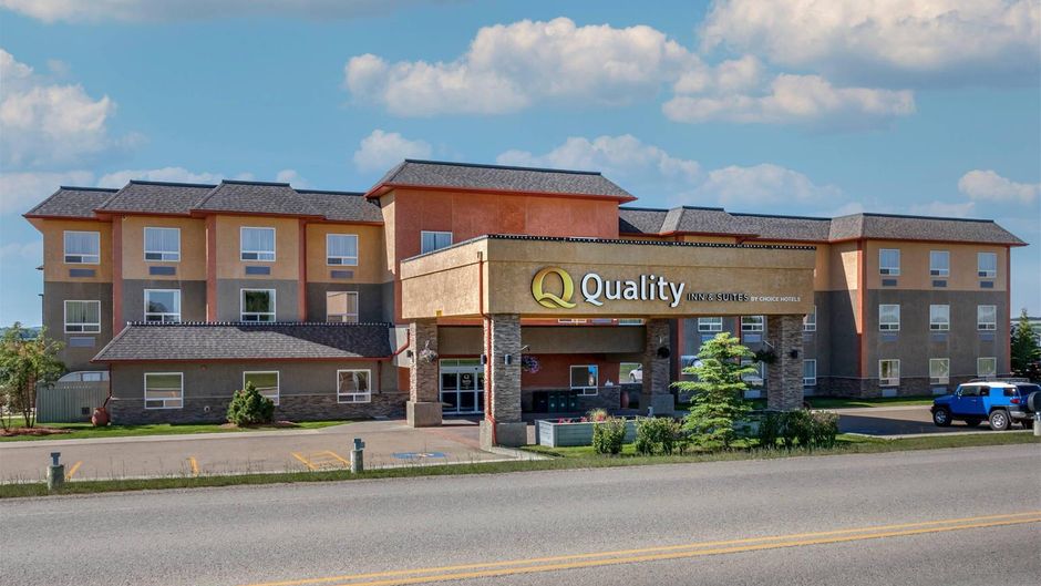 Quality Inn and Suites Rimbey Exterior