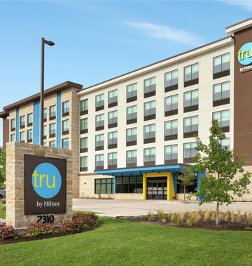 Tru by Hilton Frisco Dallas