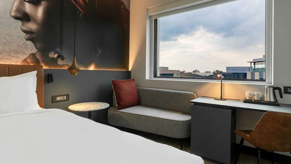 Radisson RED Johannesburg Rosebank Room