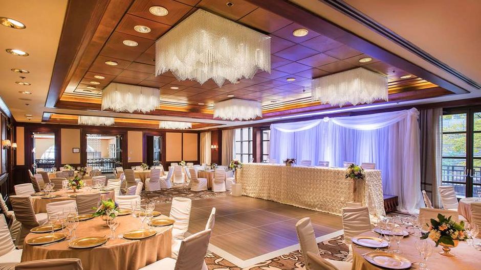 The Yorkville Royal Sonesta Hotel Ballroom