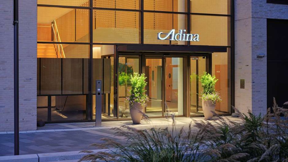 Adina Apartment Hotel Cologne Exterior
