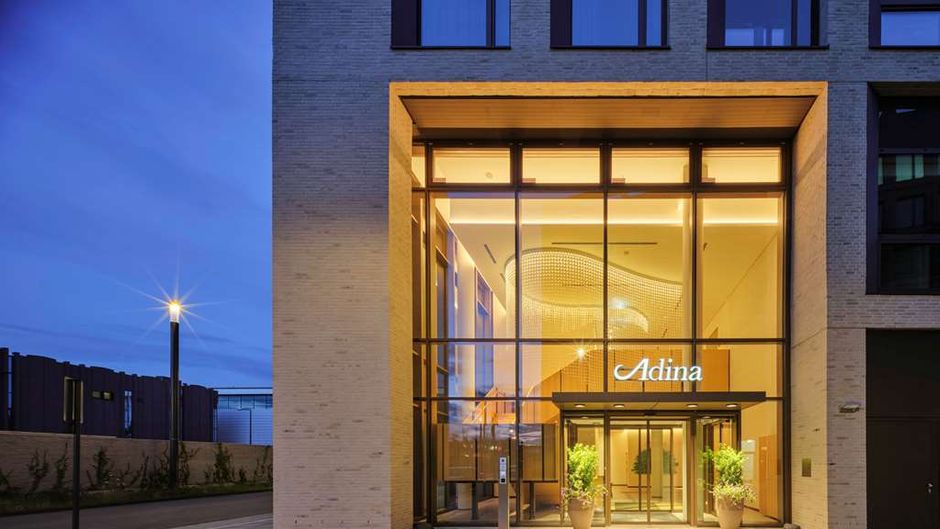 Adina Apartment Hotel Cologne Exterior