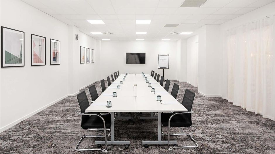 Mercure Newport Meeting