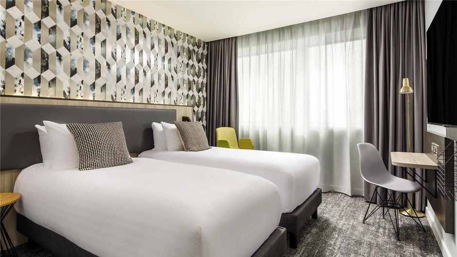 Mercure Newport Room