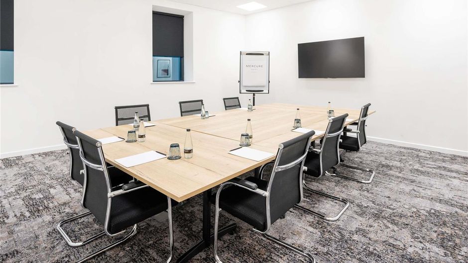 Mercure Newport Meeting