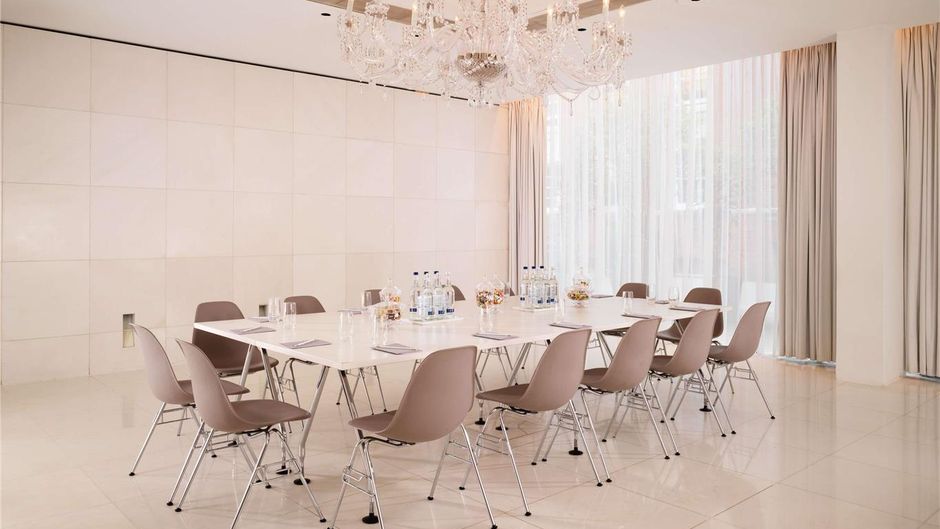 St Martins Lane London Meeting