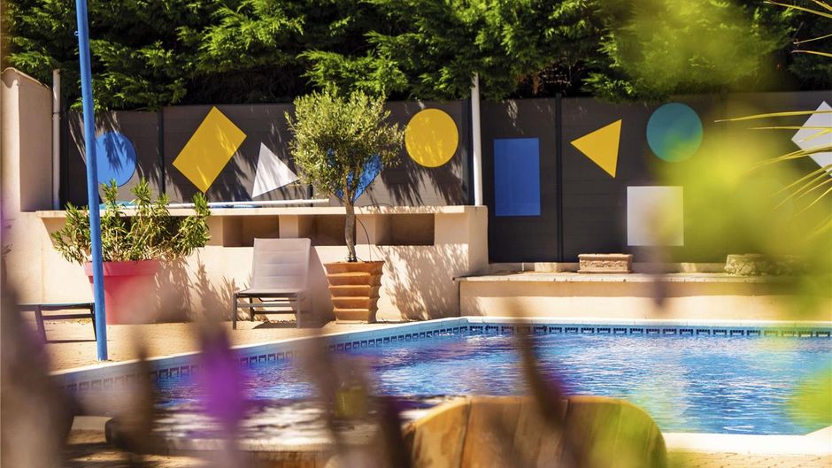 Greet Hotel Marseille Provence Airport Pool