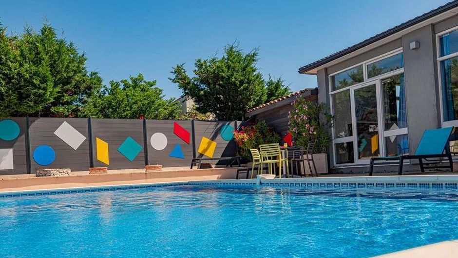 Greet Hotel Marseille Provence Airport Pool