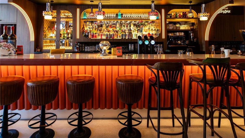 Greet Lyon Confluence Restaurant
