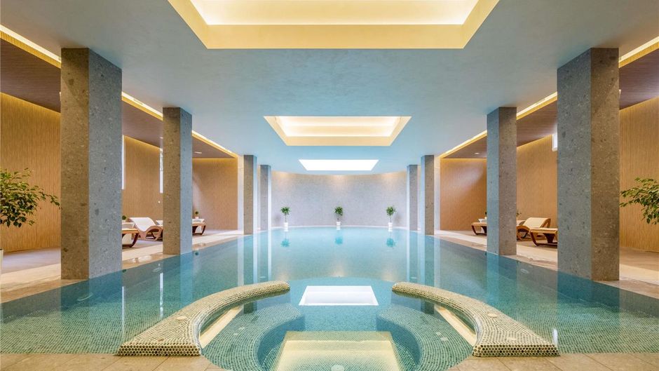 Maison Sofia Mgallery Pool