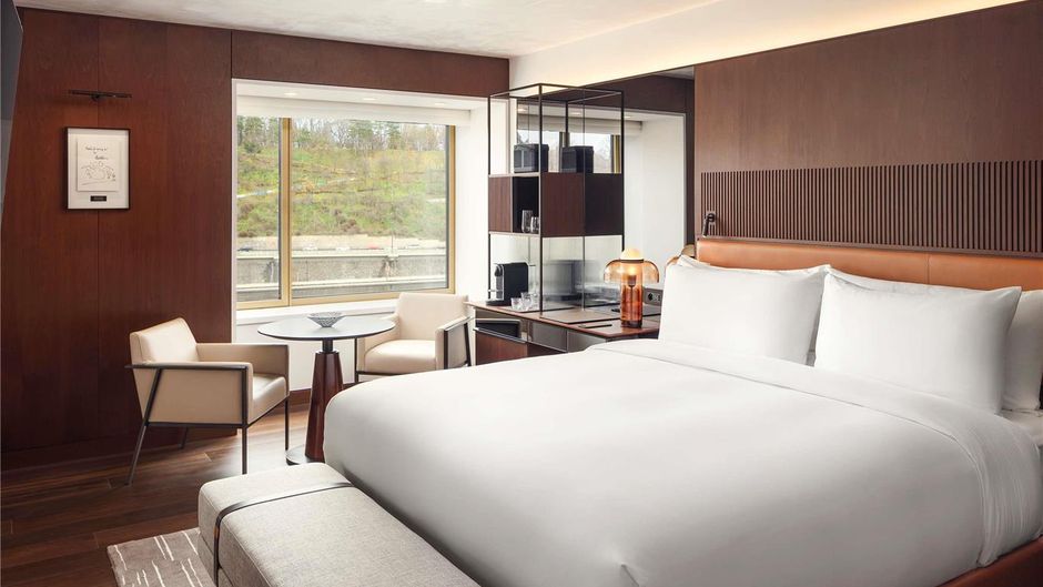 Fairmont Golden Prague Room