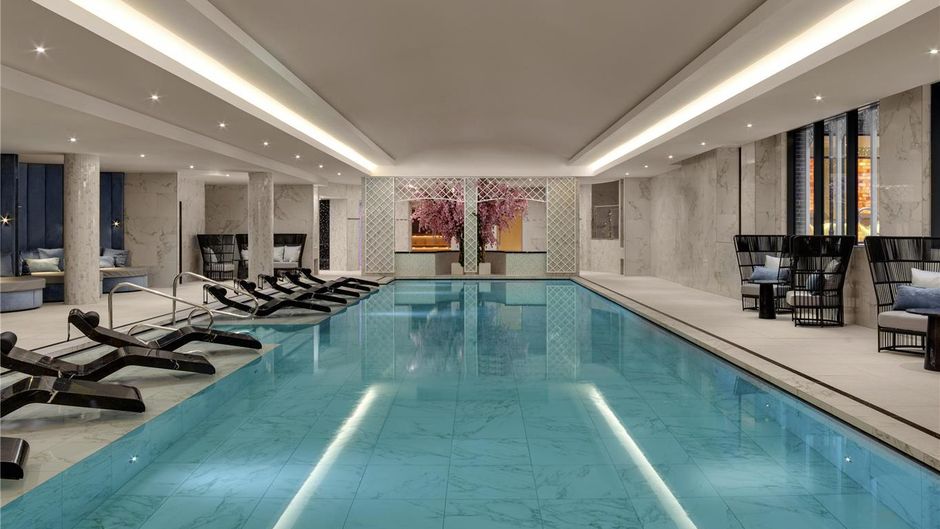 Fairmont Windsor Park Pool