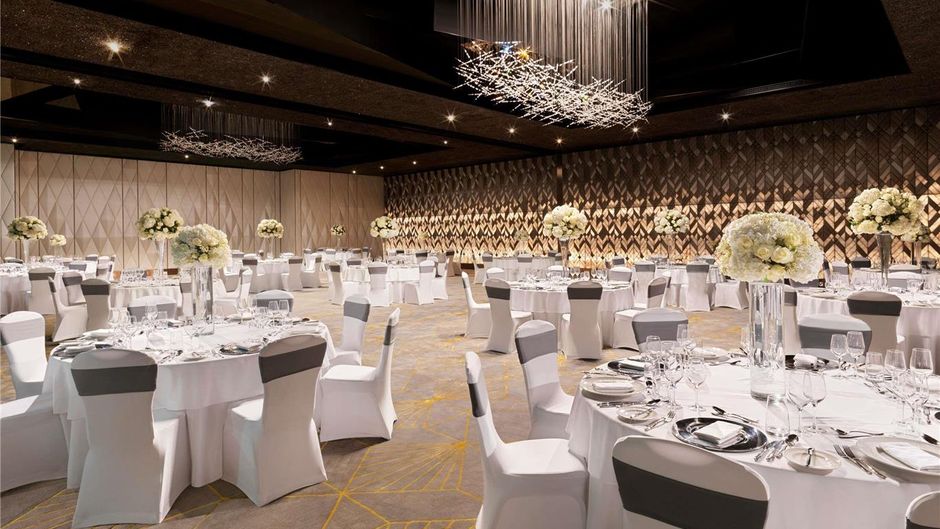 Sofitel Dubai The Obelisk Meeting