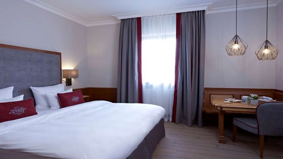 Platzl Hotel Room