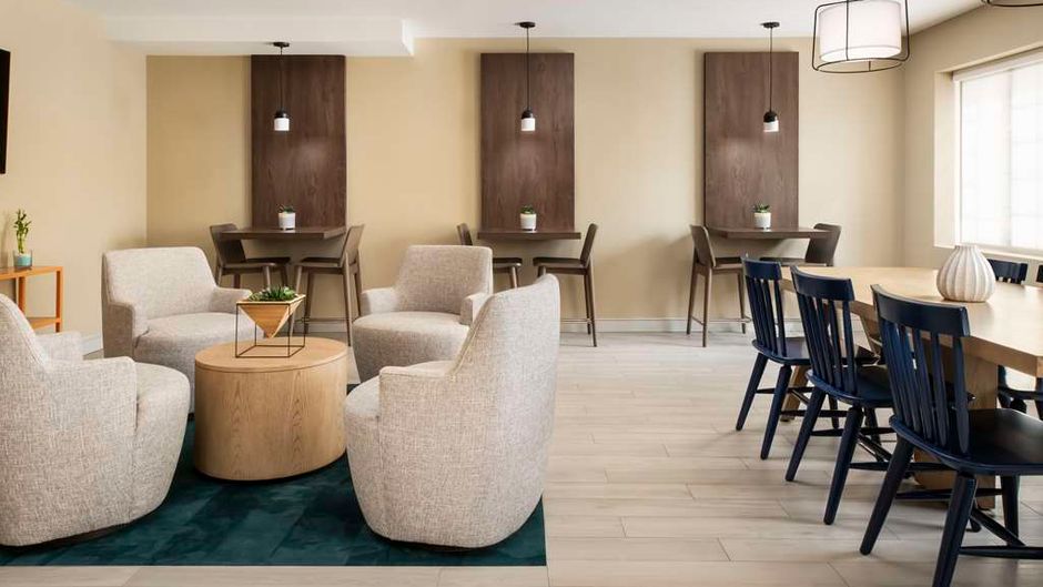 Sonesta ES Suites Toronto Markham Lobby