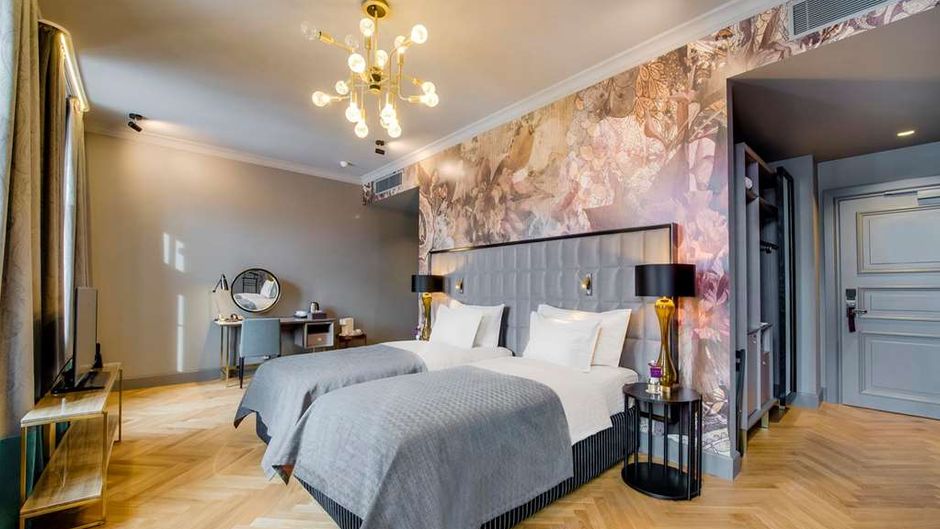 Grand Poet Hotel By Semarah Room