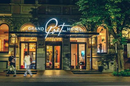 Grand Poet Hotel By Semarah