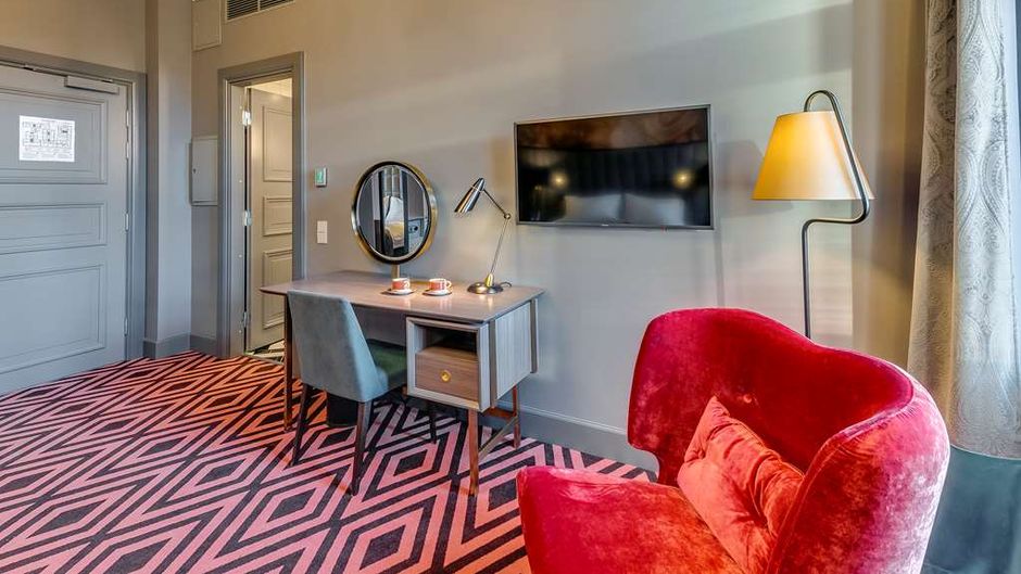 Grand Poet Hotel By Semarah Room