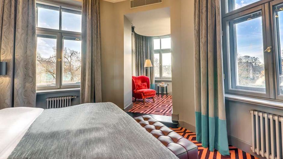 Grand Poet Hotel By Semarah Room