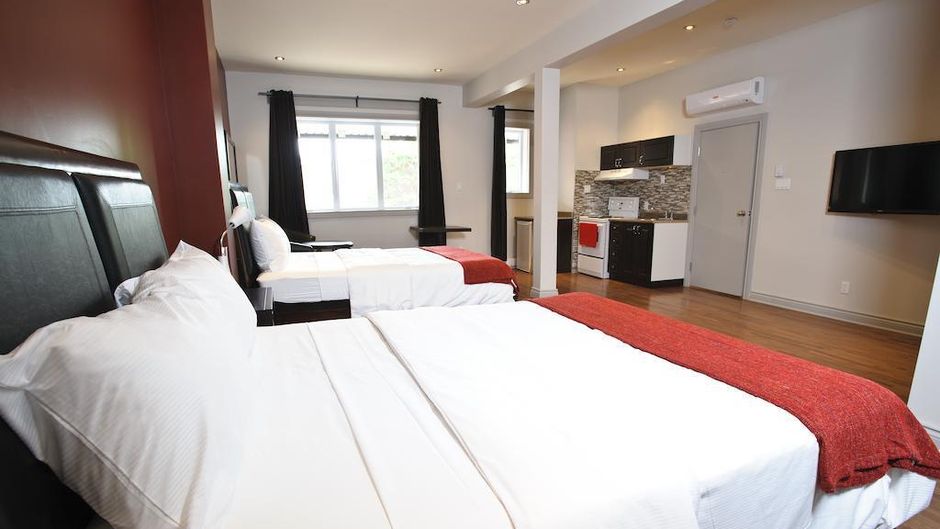 Auberge du Carre St Louis Room