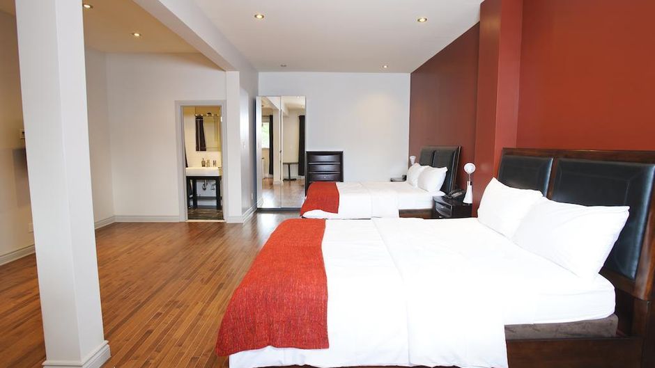 Auberge du Carre St Louis Room