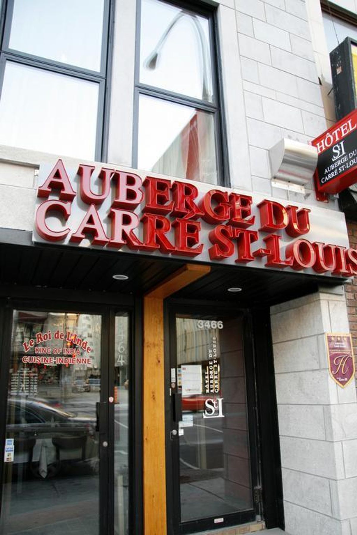 Auberge du Carre St Louis- First Class Montreal, PQ Hotels- GDS 