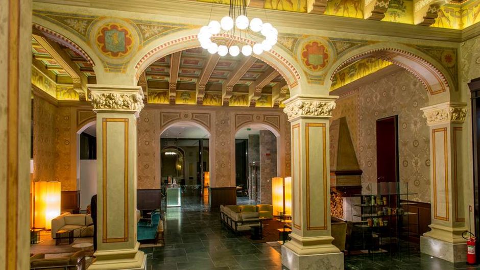 Grand Hotel Billia Lobby
