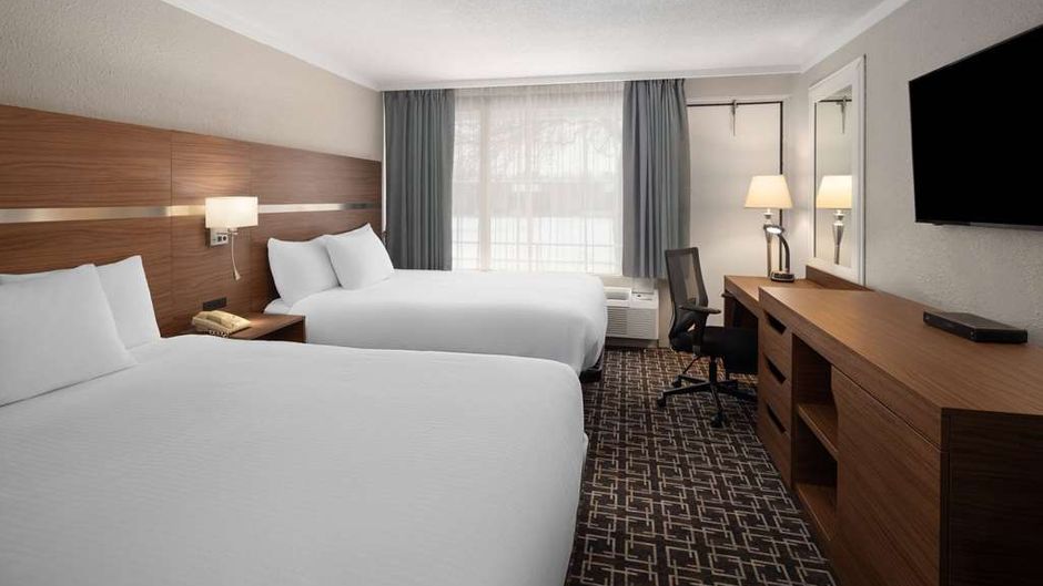 Baymont by Wyndham Edson Room