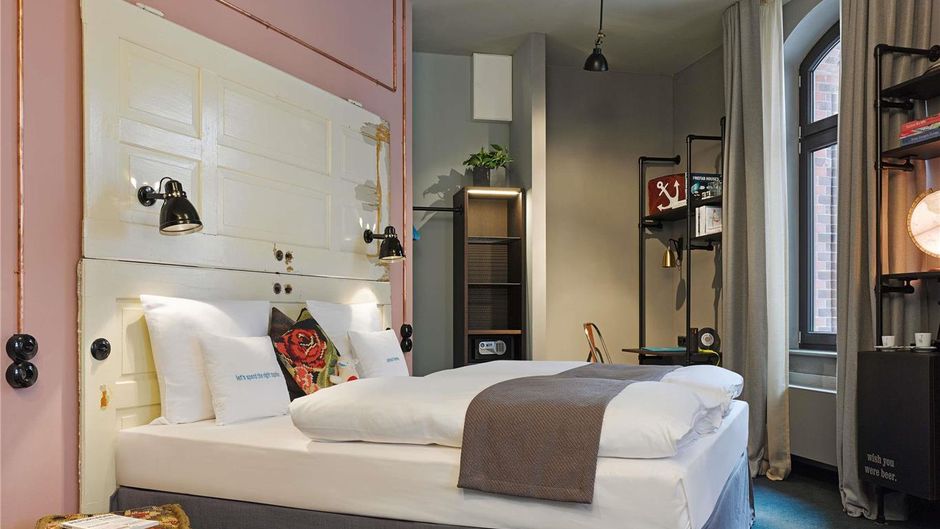 25hours Hotel Altes Hafenamt Room