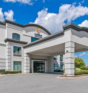 Comfort Inn & Suites