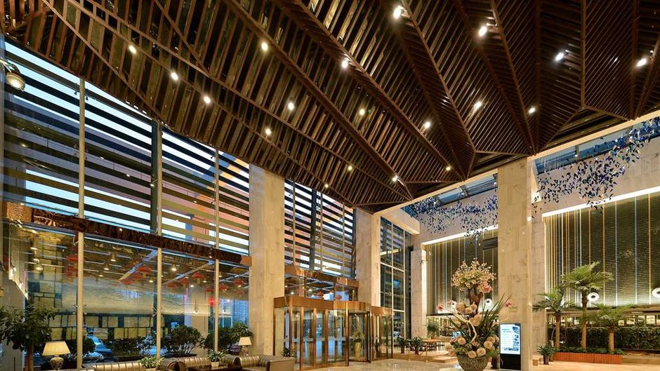 Ramada by Wyndham Xi'an Long March Lobby