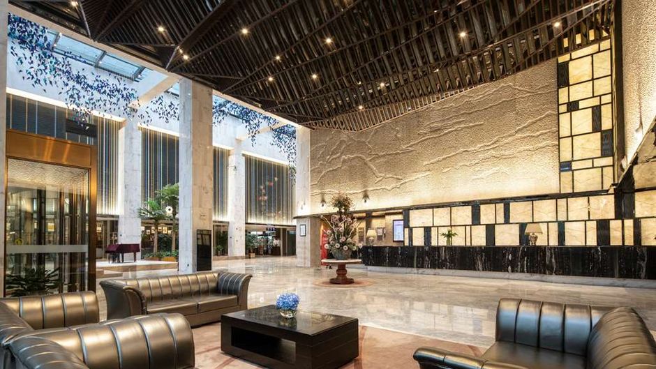 Ramada by Wyndham Xi'an Long March Lobby