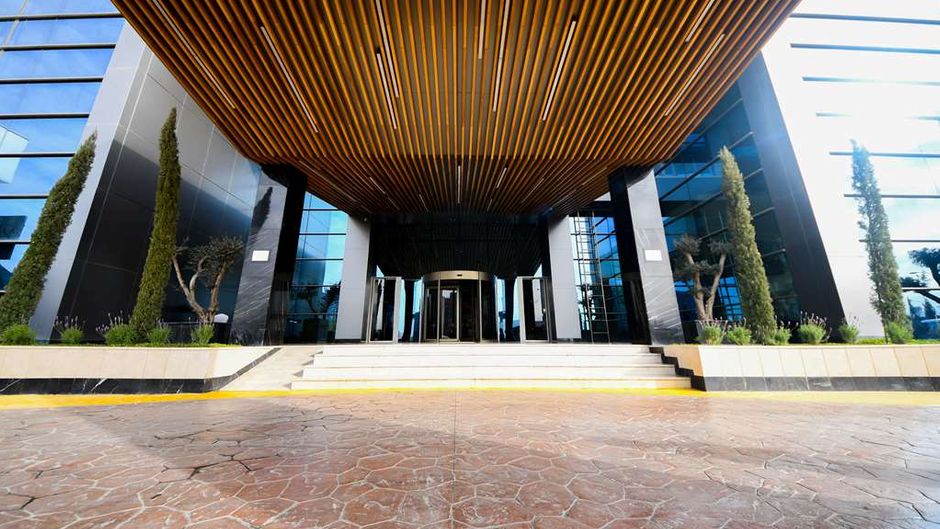 Ramada by Wyndham Erbil Gulan Street Exterior