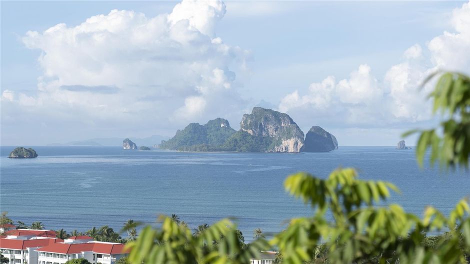 Avani Ao Nang Cliff Krabi Resort Exterior