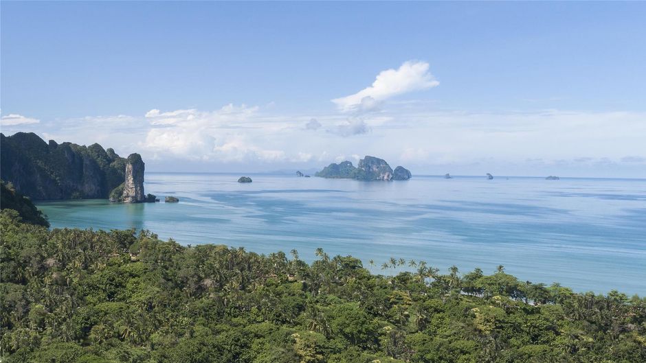 Avani Ao Nang Cliff Krabi Resort Exterior