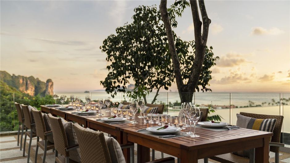 Avani Ao Nang Cliff Krabi Resort Restaurant