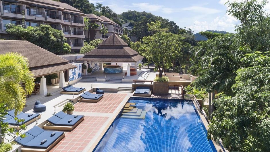 Avani Ao Nang Cliff Krabi Resort Pool