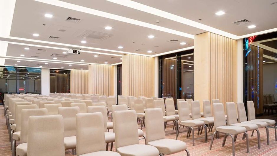 Sky Loft Hotel Kyiv by Rixwell Meeting