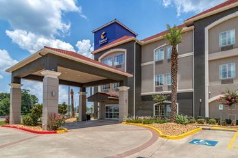 Comfort Inn & Suites Cleveland, TX