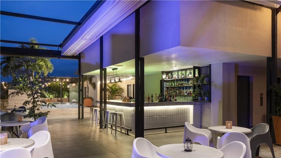 Hilton Garden Inn Cali Ciudad Jardin Restaurant