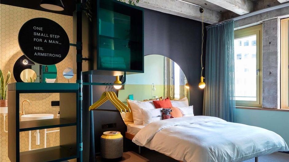 25Hours Hotel The Circle Room