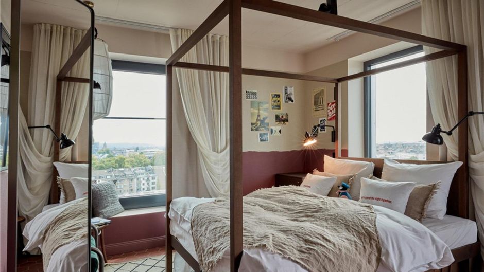 25Hours Hotel Das Tour Room