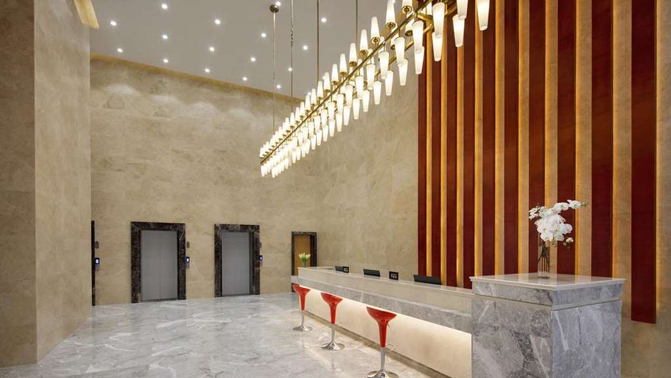 Microtel by Wyndham Lijiang Lobby
