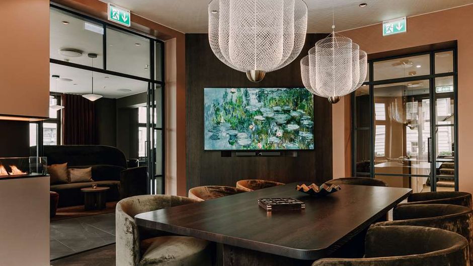 Saga Hotel Oslo Lobby