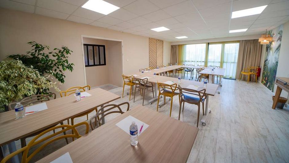 Sure Hotel by BW Beziers Le Monestie Meeting