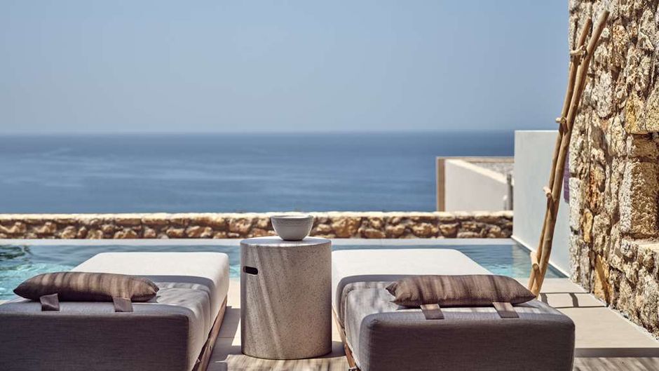 The Royal Senses Resort Crete, Curio Col Room