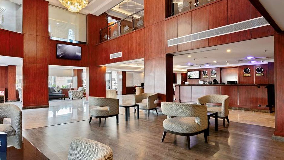 Crown Tower Hotel Al Jubail Lobby