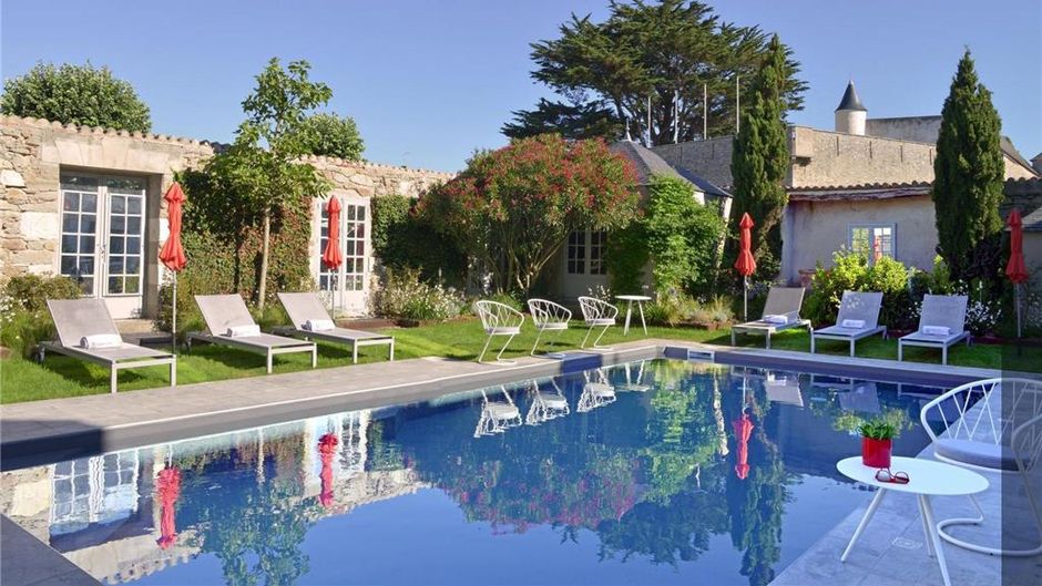 Le General d'Elbee Hotel Pool