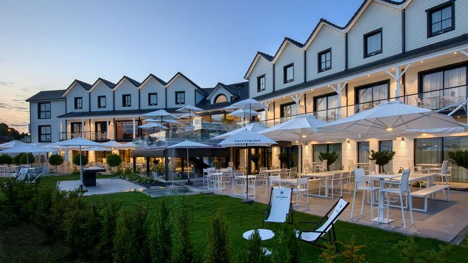 Best Western Plus Le Fairway Hotel Exterior