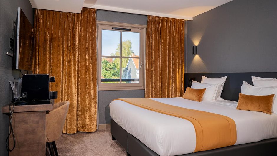 Best Western Plus Le Fairway Hotel Room